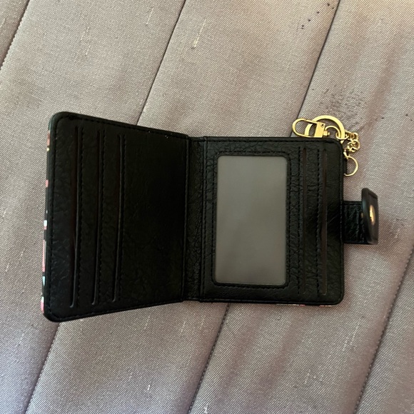 Women’s Bistup Cat/Book Wallet - Like New - Picture 4 of 4